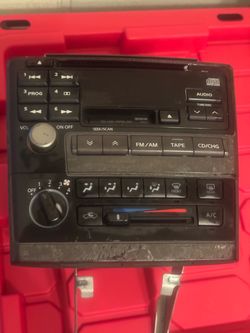 Nissan cassette/CD/FM AM deck