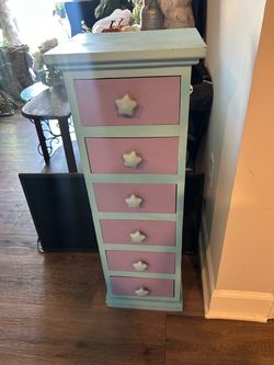 Wood Dresser with 6 Drawers