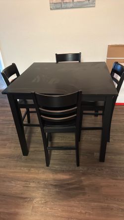Dining Table Set