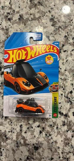 Mattel Hot Wheels Die Cast Pagani Zonda Cinque