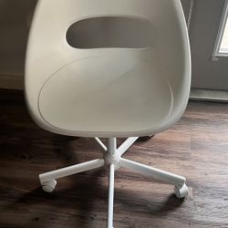 Small White Desk Chair