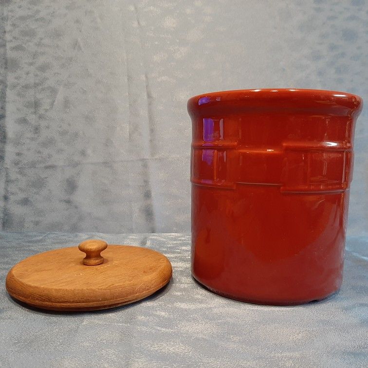 Longaberger Pottery 2 qt Cannister Cookie Jar Utensil Crock