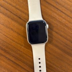 Apple Watch Series 8