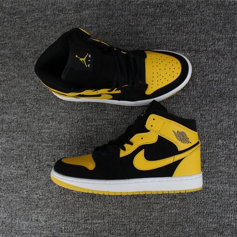 Jordan 1 "New Love" SIZE 9.5