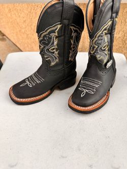 Toddler boy western boots  size 7
