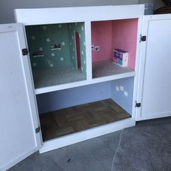 Dollhouse/Barbie House Cabinet 