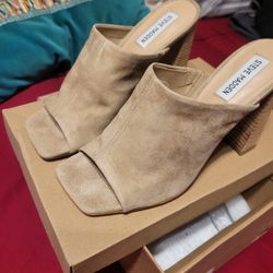 Steve Madden Suede Heels