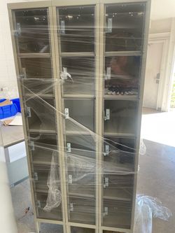Lockers see through doors 18