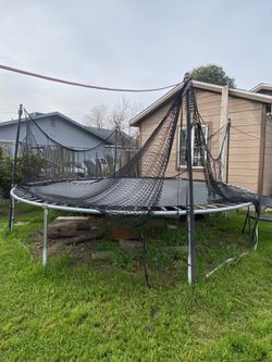 Trampoline 