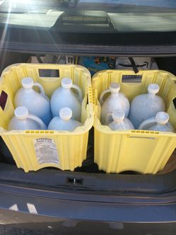 Pool chlorine bottle - REFILLABLE @ A DISCOUNT