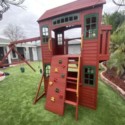 Swing Set , Delivery And Installation