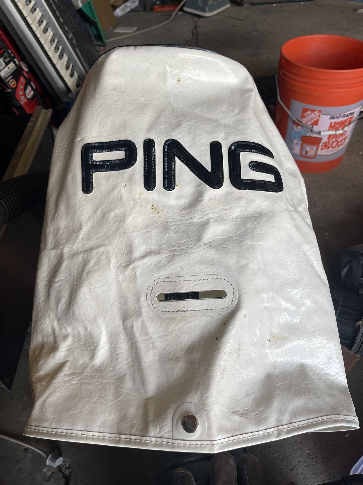 Ping 16” Rain Hood Cover White Staff Golf Bag 3 Snaps, 1 Slot & 1 Zip Pull