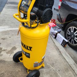 DEWALT
26 Gal. 175 PSI Ultra Quiet Portable Electric Air Compressor
Questions & Answers (30)