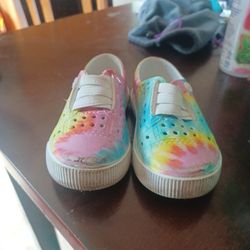 Cute Lil Girl Shoes Hope Someone Likes Them I Trying To Get Something For My Mom Birthday Gift 