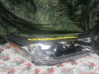 2017-19 Toyota Tacoma Right Black LED Headlight