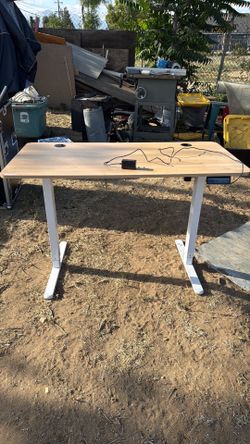 Rising desk
