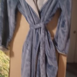 Bathrobe By UGG**excellent Condition!