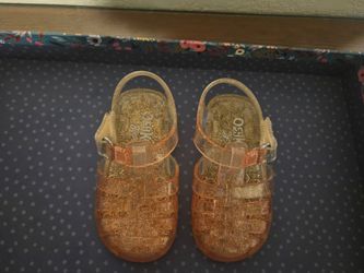 Pink toddler jelly Sandals Size 4