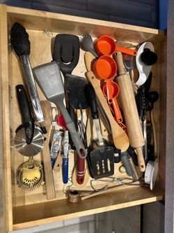 Complete Kitchen Utensil & Silverware Lot – Everything Pictured!
