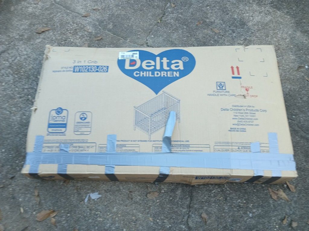 Delta Childrens 3 In 1 Crib For Sale