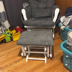 Rocking Chair 