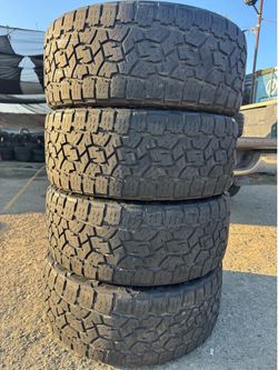 LT285/50R22 Toyo tires open country