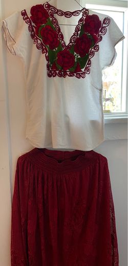 traditional Mexican blouse and skirt, size small