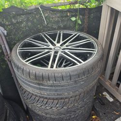 22inch 254/30 r20  rims clean good tires 2 spare tires with it