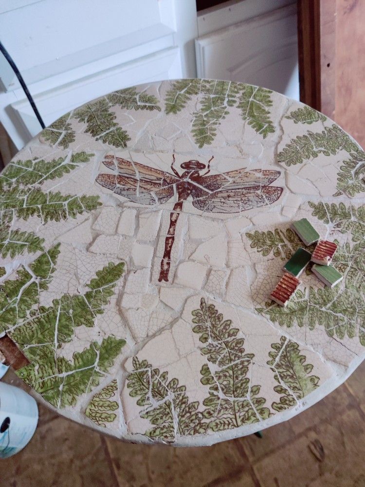 Adorable Tall Mosaic Tile Table Project