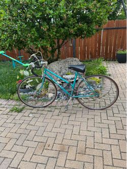 Vintage nishiki women’s bicycle $20