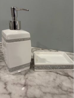 Soap dispenser with tray