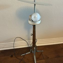 Mid Century Modern Lamp. 