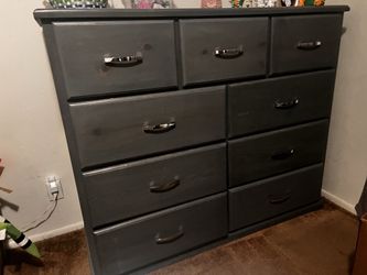 9 Drawer Dresser (Real Wood)