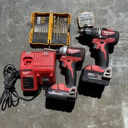 Milwaukee M18 Brushless Drill Set 