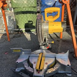 Dewalt Saw With Stand