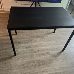 Dinning Table For 4 / Work Table 