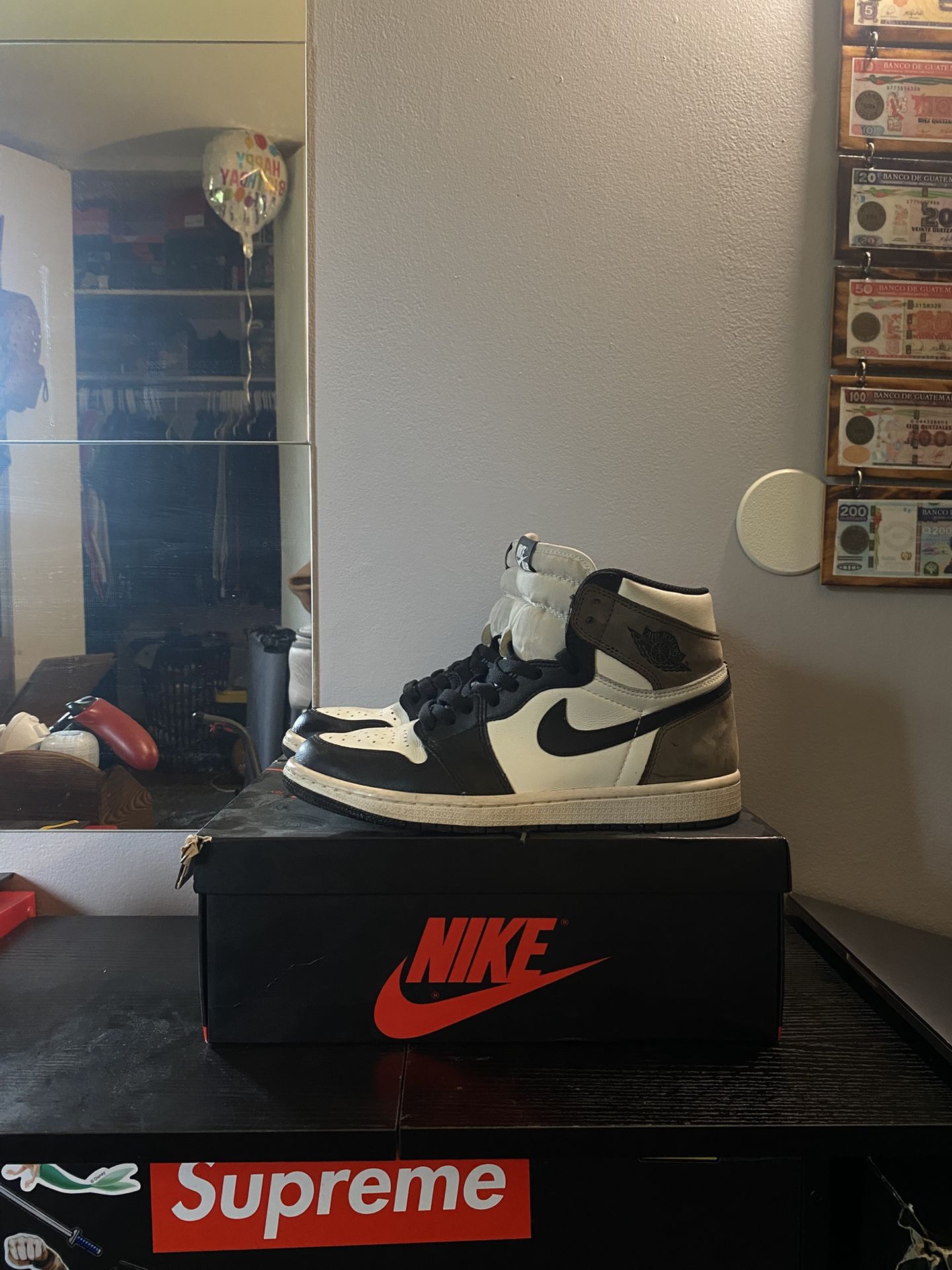 Nike Air Jordan 1 Men's Size 8 Retro OG Dark Mocha Sneakers 555088-105