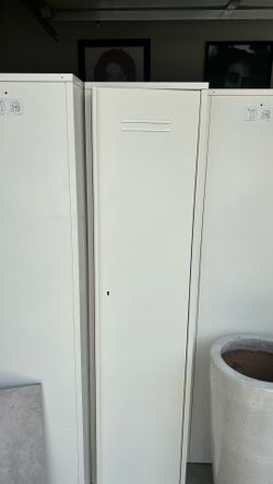 Locker white