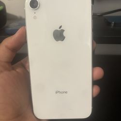 iPhone XR - 128GB - Unlocked 