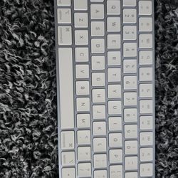 Apple keyboard