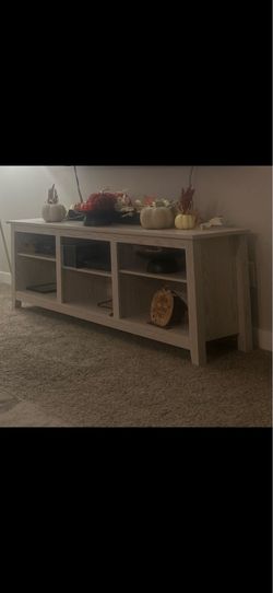 Entertainment console