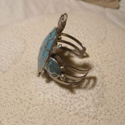 Vintage. Unique TURTLE WRIST BRACELET 80'S.   One Of Kind. 0 NOW $25.00 Firm☆☆☆