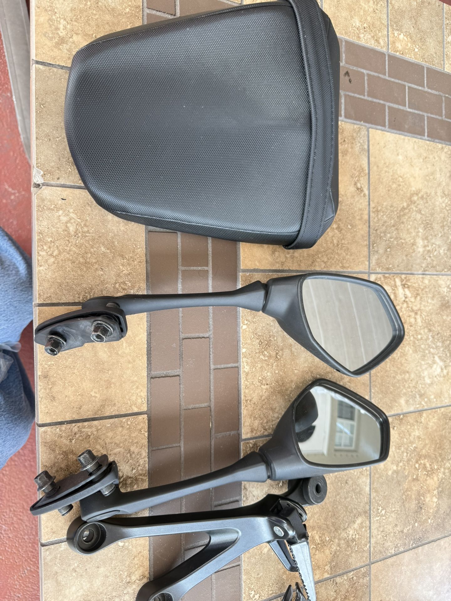 Suzuki Black Tail Seat Box