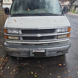 2001 Chevrolet Express