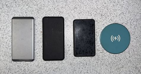 BUNDLE!! Portable Chargers Variety