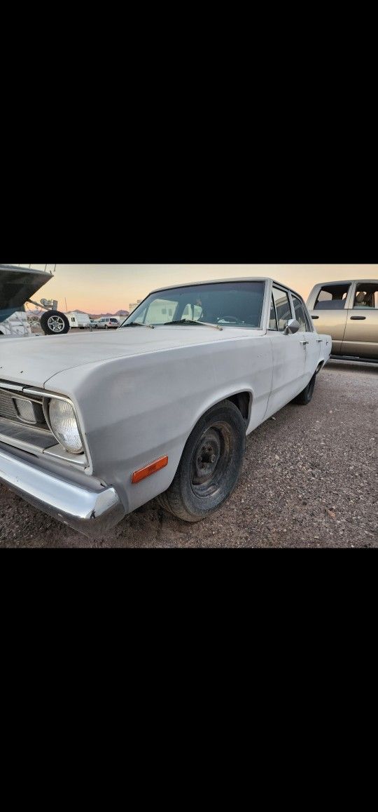 1971 Plymouth Valiant 4 Door