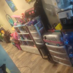 Lol Universe There Is An RV Plane Sports Car The Biggest House Ect