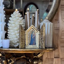 Vintage Tryptych Virgin Mary Made In Italy Gold Religious Iconography Gilded Wood Altar Ornamental 