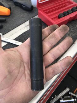 Snap on 1/2” drive 6 point SAE 9/16 deep impact socket