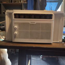 Toshiba 5000bti 150v Window Unit Air Conditioner